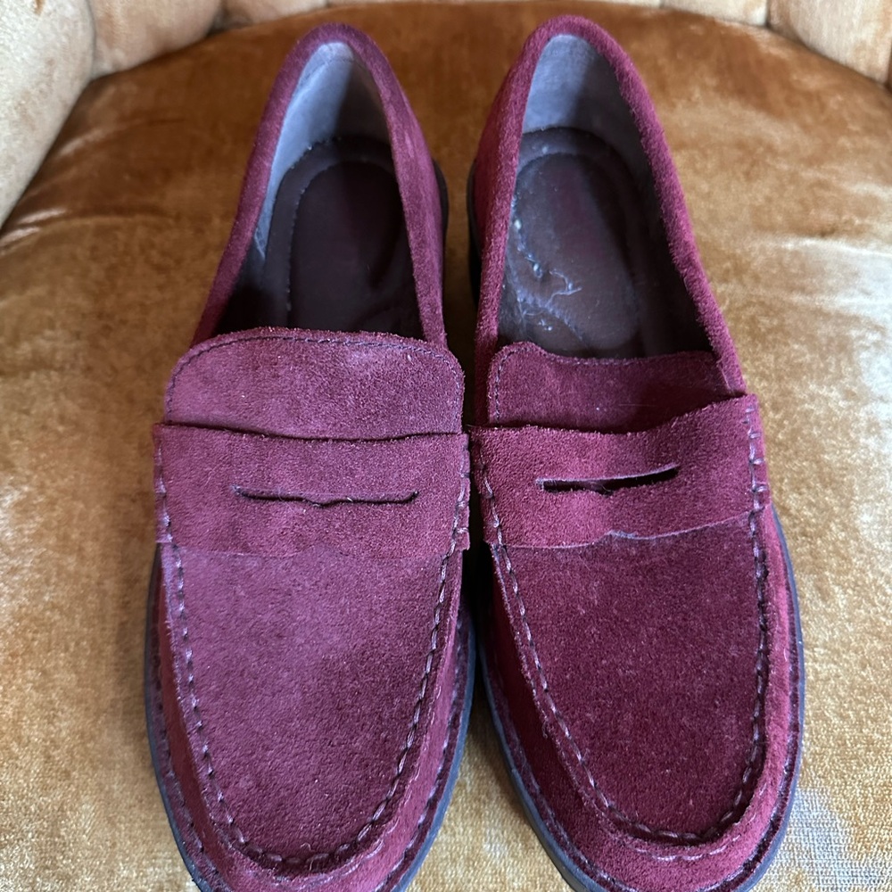 Born Women's Burgundy Suede Penny Loafers Lug Sole Size 7 Carrera